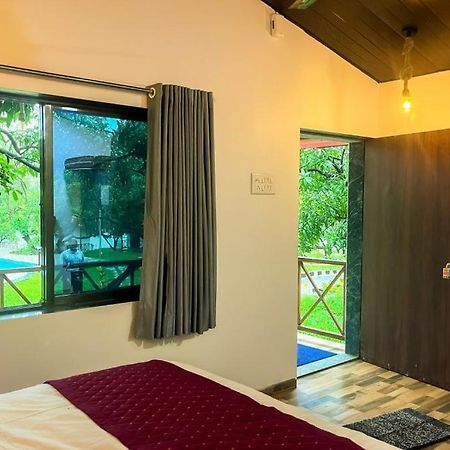 Mangozzz Magical World Hotel Панвел Екстериор снимка