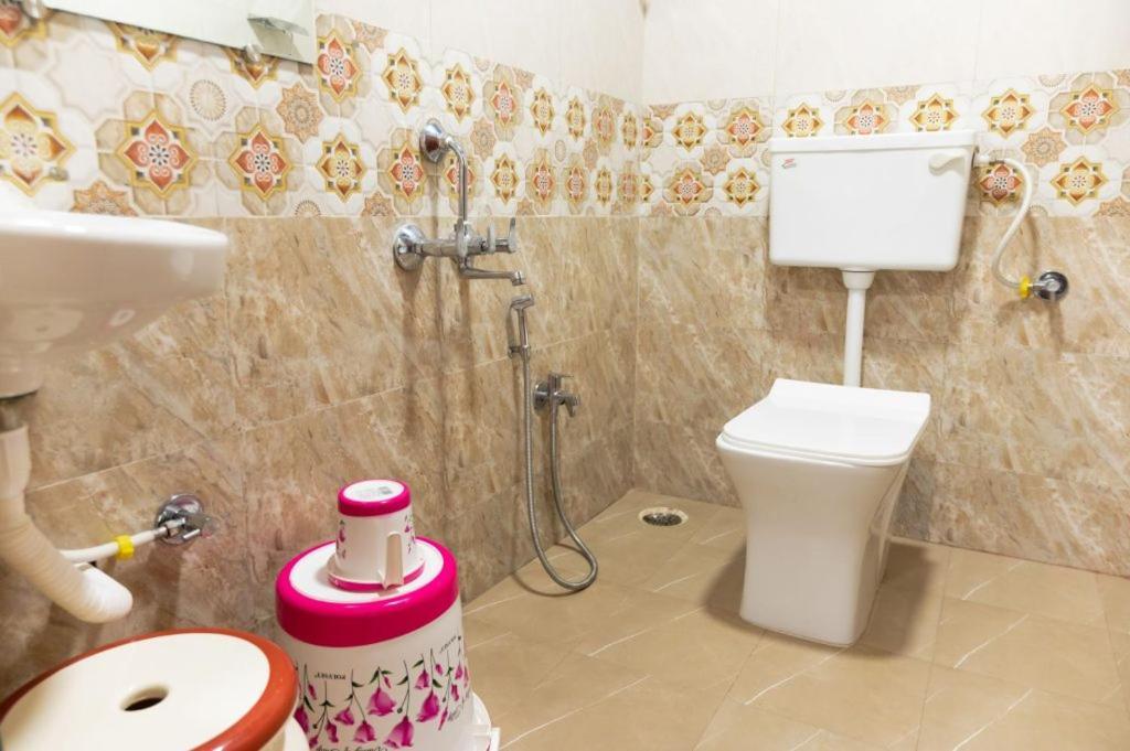 Mangozzz Magical World Hotel Панвел Екстериор снимка
