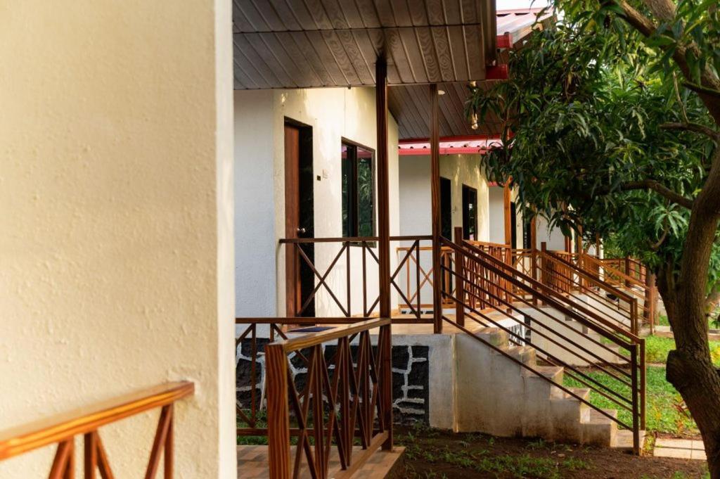Mangozzz Magical World Hotel Панвел Екстериор снимка