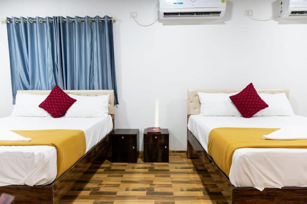 Mangozzz Magical World Hotel Панвел Екстериор снимка